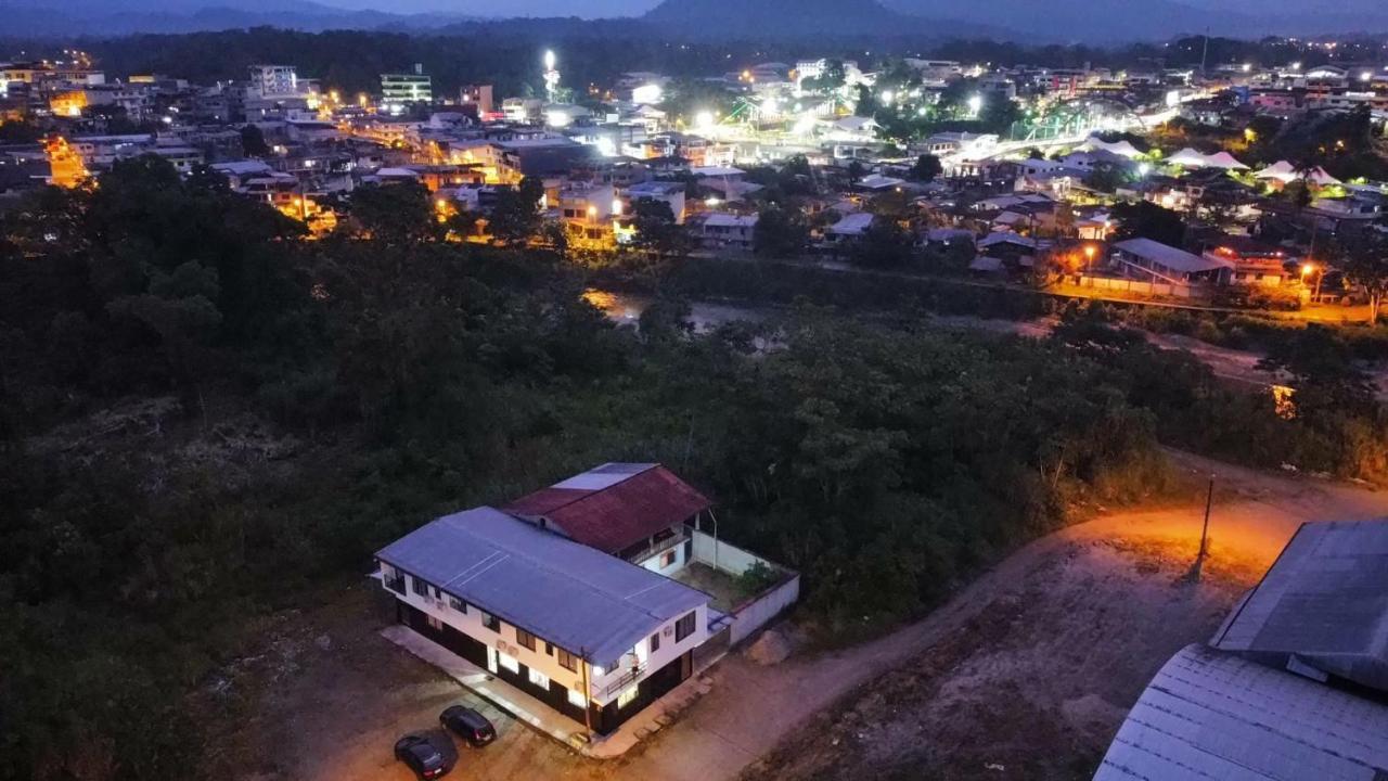 Bunker593 Inn Tena Luaran gambar