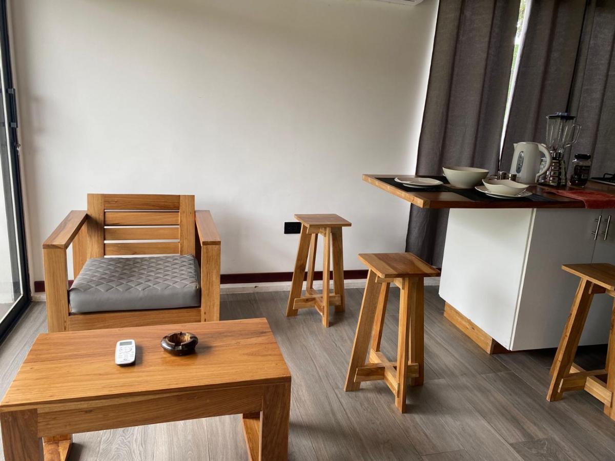 Bunker593 Inn Tena Luaran gambar