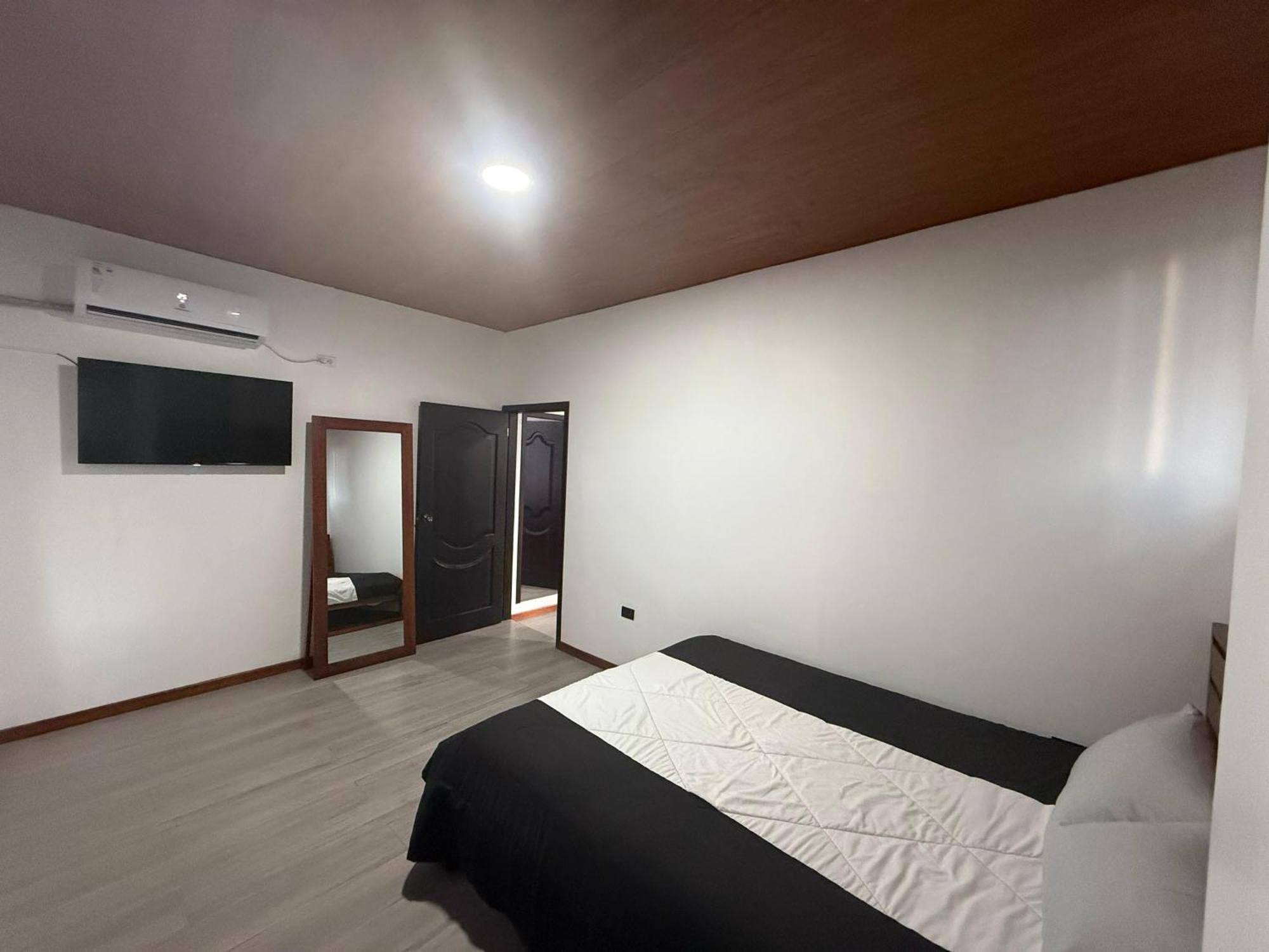 Bunker593 Inn Tena Luaran gambar